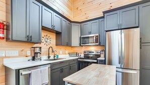 Rumah (2 Bedrooms) | Interior