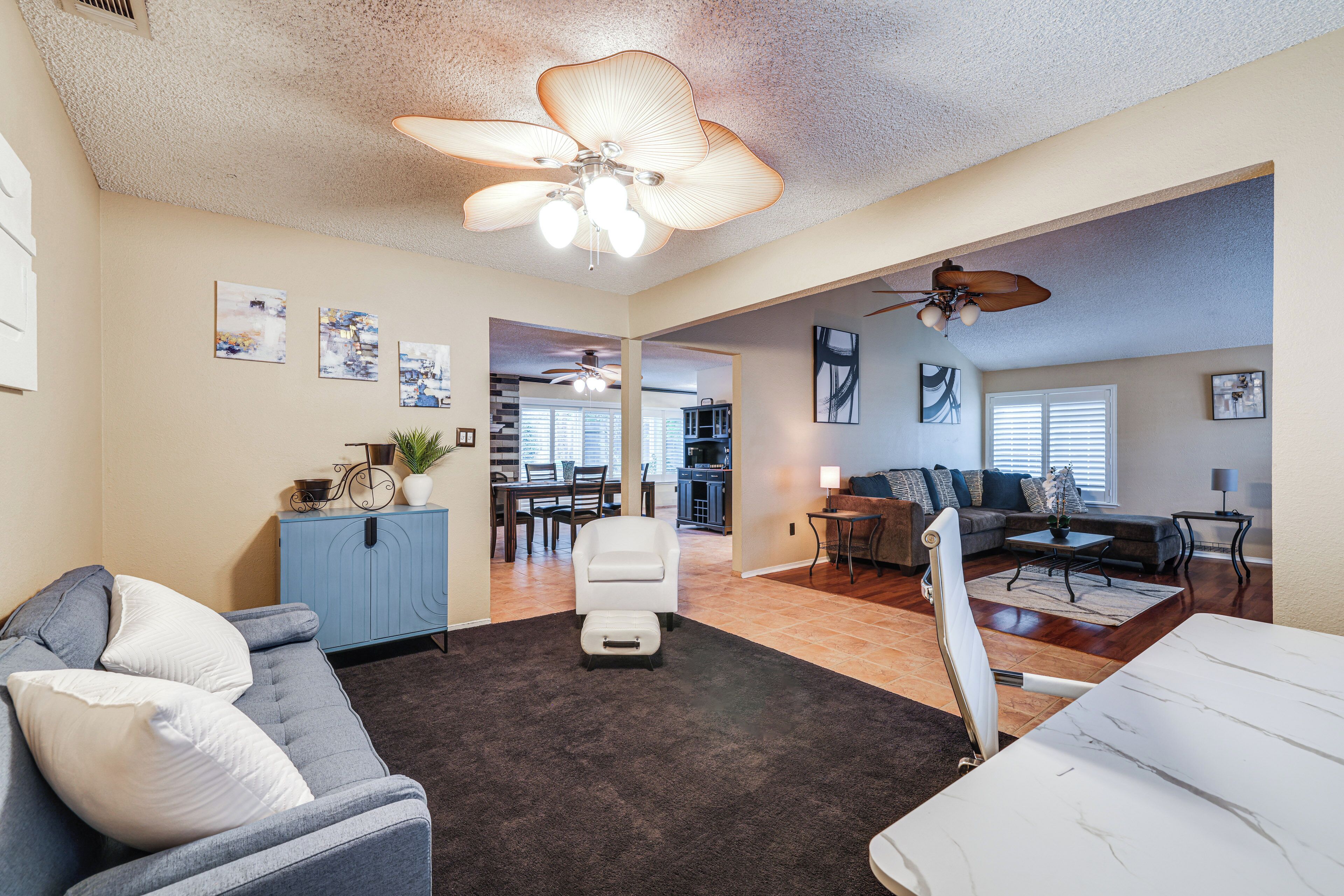 House (3 Bedrooms) | Interior