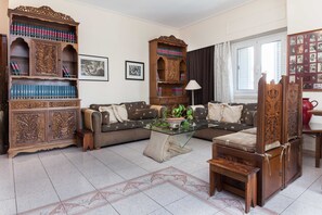 Apartment | Living area - Classical Beauty 3Bd Apt in Nea Filothei (Athens)