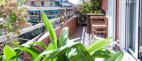 Apartment | Balcony