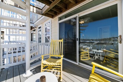 Marina Vista Retreat