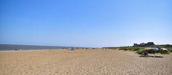 Sandy Paws Anderby Creek - Very Dog Friendly