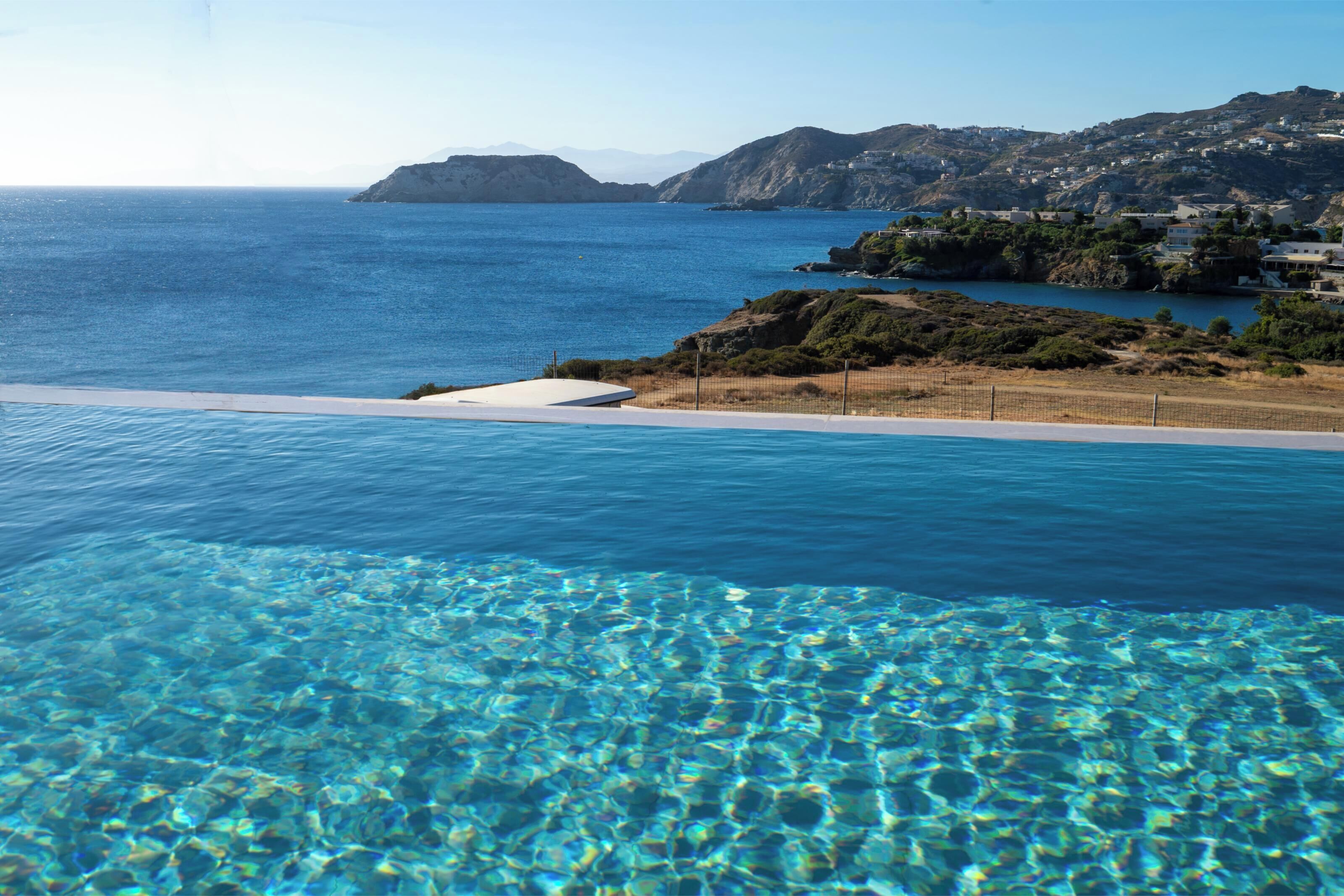 Seasonal outdoor pool, pool loungers