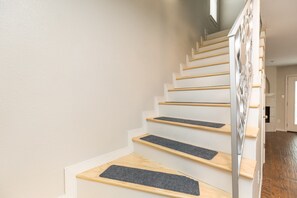 Interior - Pet Friendly Waterfront Condo w/ Private Deck & Boat Slip (Corpus Christi)