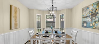 3Br, 2Ba, 6 beds, 5 min from Fort Novosel