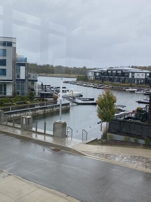 Marina - Friday Harbour Luxury Resort, come enjoy luxury living at the harbour. (Innisfil)
