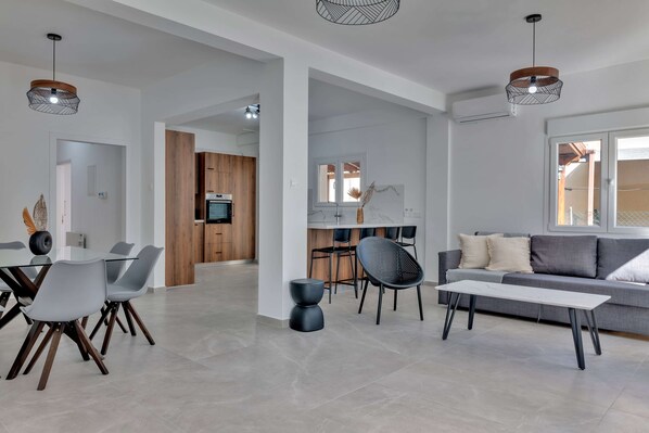 Luxury Apartment - Phaedrus Living: Luxury Residence Faneromeni (Larnaca)