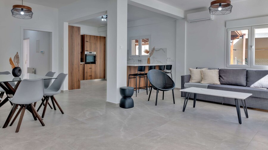 Phaedrus Living: Luxury Residence Faneromeni