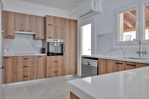 Luxury Apartment | Private kitchen - Phaedrus Living: Luxury Residence Faneromeni (Larnaca)