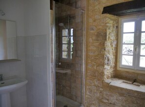 Shower, hair dryer, toilet paper - Authentique mas Périgourdin aux Toits de Lauzes (Tamniès)