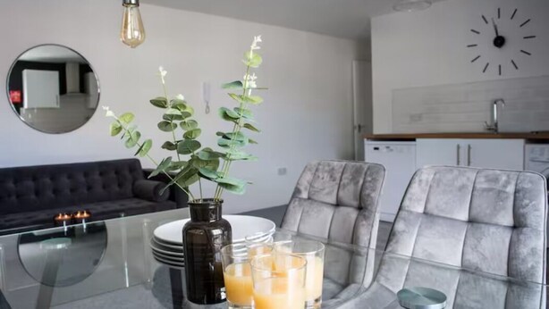 Unclassified image, 1 of 26, button - 2 Bedroom Heron Apt Leamington Spa (Royal Leamington Spa)