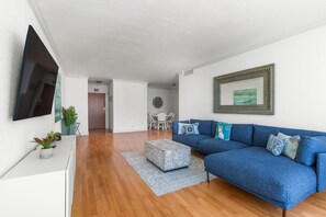 Smart-TV, Arbeitsbereiche, Computerbildschirme, Drucker