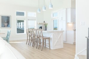 Dining - 🌊 Ultra-Luxury OCEANFRONT | Private Heated Pool🏖️Hot Tub & Unmatched Views! (Corolla)