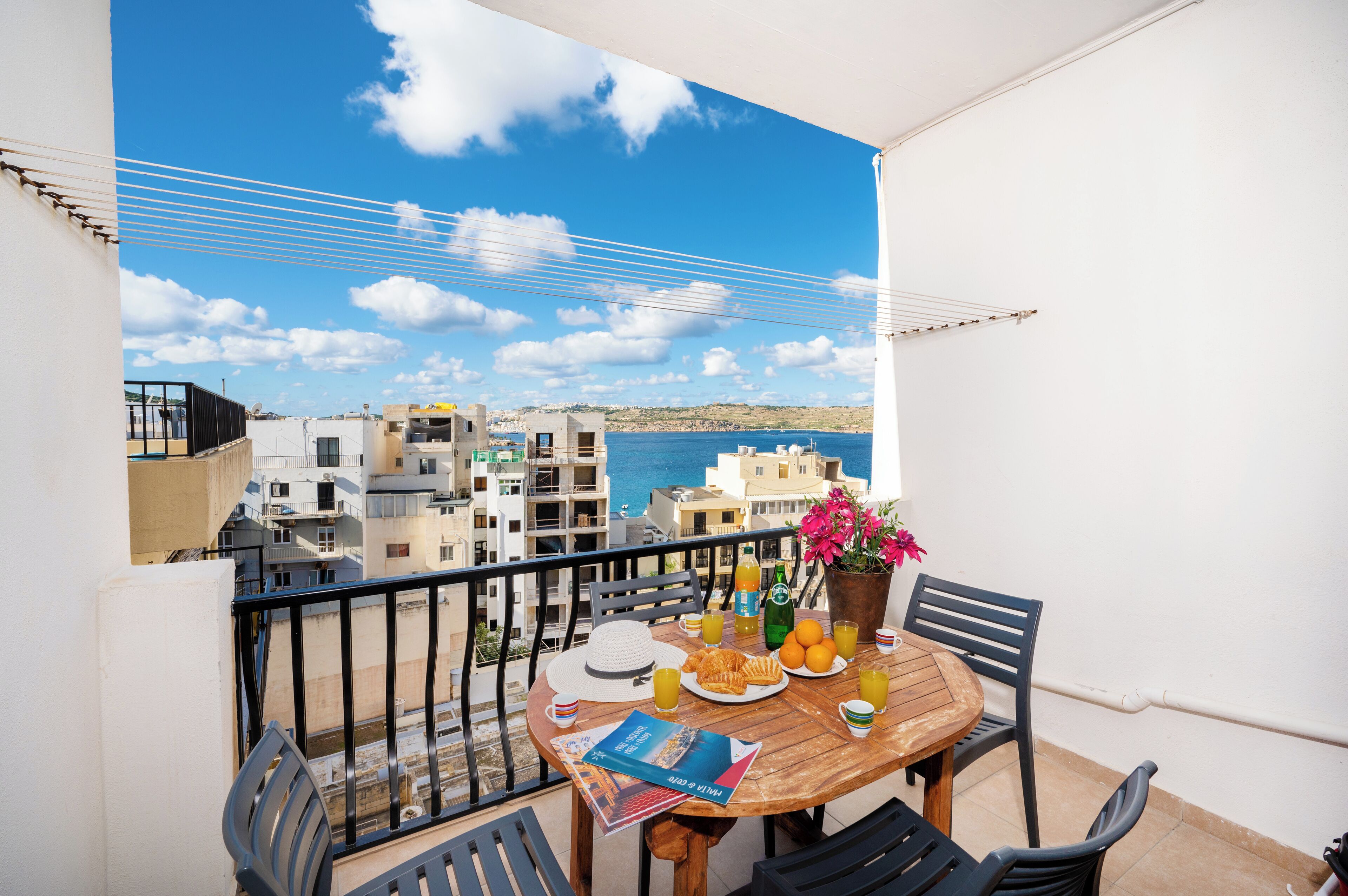 Apartamento estándar | Terraza o patio