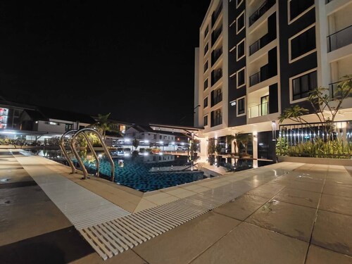 Gem Suites Minimalist 2BR 3bed Entire Apartment