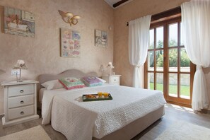 2 chambres, bureau, fer et planche à repasser, Wi-Fi gratuit