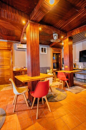 Lounge - Swahili Homes BnB  (Dar es Salaam)