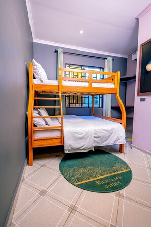 Desk, laptop workspace, free WiFi, bed sheets
