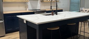 Buckhead Cabin Retreat, Brand New Canal front Cabin with Lake O Access