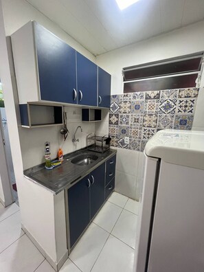 Fridge, stovetop, coffee/tea maker, electric kettle - Jardim Secreto Prox Centro e Shopping (São Francisco Manaus)