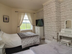 Cottage | 2 bedrooms, individually decorated, individually furnished, free WiFi - Rock Hollow (Halifax)