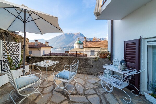 Outdoor dining - Loving Loppia by Wonderful Italy - Lavanda (Bellagio)