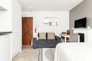 Basic Room - The Paddington Rooms (London)