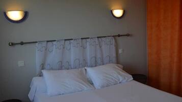 1 camera, ferro/asse da stiro, Wi-Fi gratuito