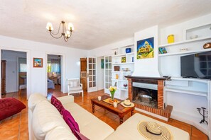 Smart TV - Villa Mirador Mijas by Villa Plus (Valtocado)