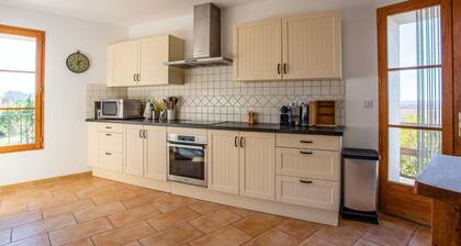 Villa Les Juliannes by Villa Plus