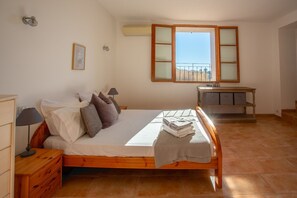 4 dormitoris, wifi i roba de llit