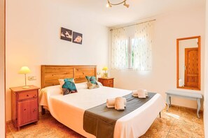 3 habitaciones, tabla de planchar con plancha y wifi gratis 
