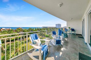 Property grounds - 🌊 Sterling Shores 407 - Free Beach Svc - Huge Balcony 🌊 (Destin)