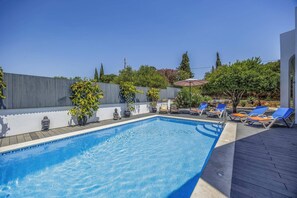 Pool - Villa Sylisia by Villa Plus (Praia do Carvoeiro)
