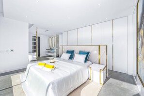 4 bedrooms, iron/ironing board, free WiFi, bed sheets - Villa Opala by Villa Plus (Vale Rebelho)