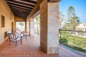 Terrace/patio - Villa Amanda Beach by Villa Plus (Dénia)