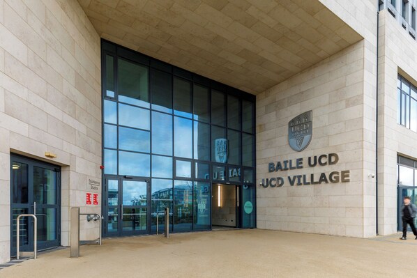 숙박 시설 정면