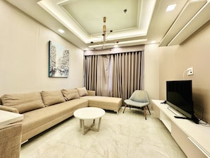 Deluxe Apartment | Living area