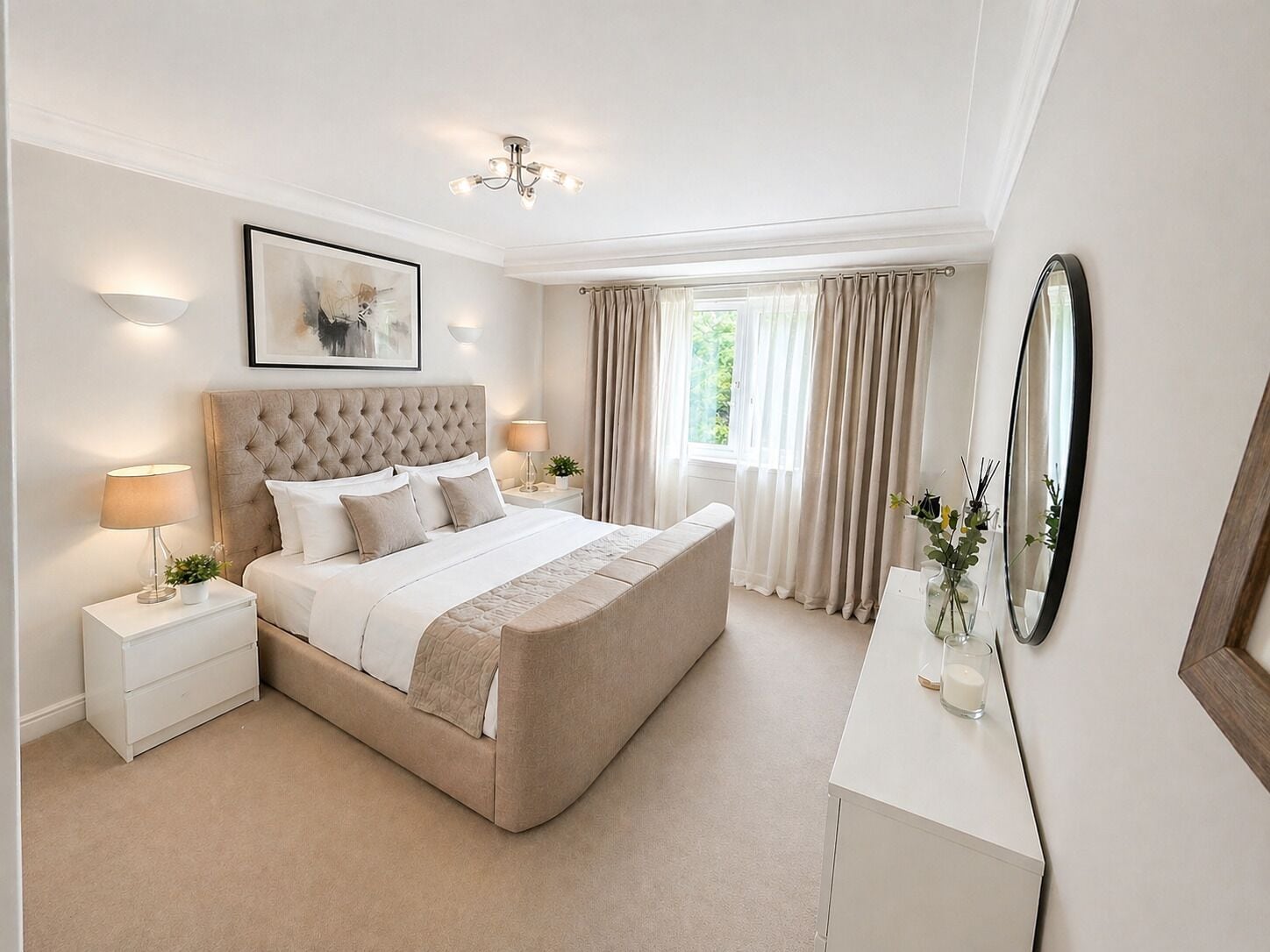 Royal Apartment, Ensuite, Park View