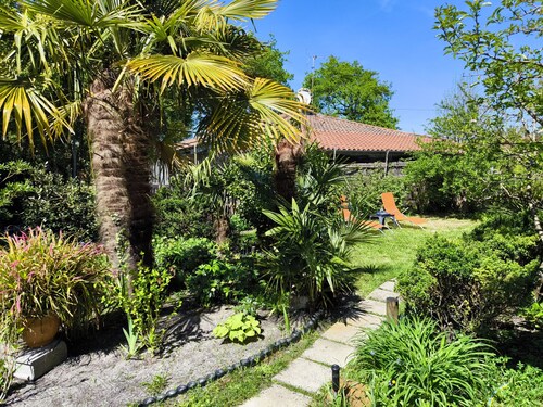 À 750m de la plage d'Arès- maison familiale pour 6