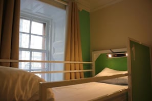 1 bedroom, laptop workspace, free WiFi, bed sheets