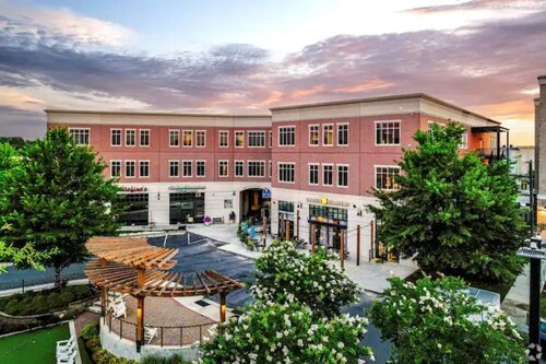 Cozy 2 bedroom apartment with AC, WIFI and Entertainment in adorable Charlotte