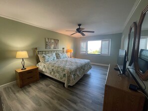 2 soverom, strykejern/-brett, wi-fi og sengetøy