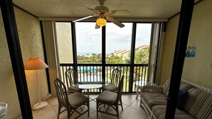 TV, DVD player - Gorgeous Gulf views from this 2bd/2 bath condo (Sarasota)