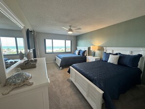 3 bedrooms, iron/ironing board, WiFi, bed sheets - Cathedral ceilings and incredible views in this 2Bed/2Bath Condo (Sarasota)