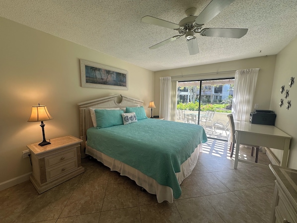 2 bedrooms, desk, iron/ironing board, WiFi