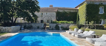 La Villa Rossignol promet une escapade tranquille au milieu de la nature