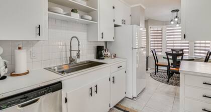 Spacious Starkville Home: 4 Mi to MSU Campus