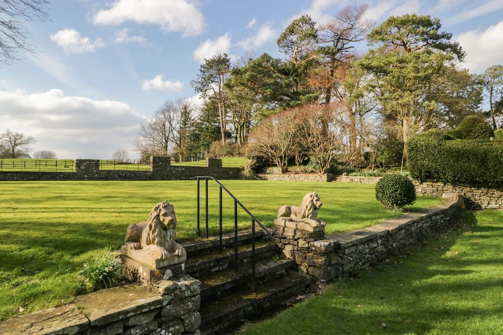 Summerhow Retreat - Baystones