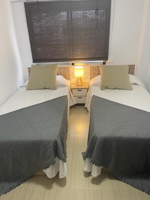 2 Schlafzimmer, Bügeleisen/Bügelbrett, kostenloses WLAN, Bettwäsche